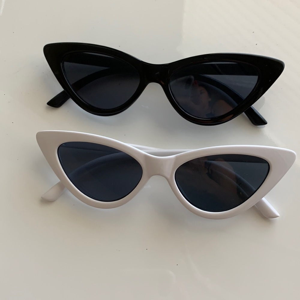 2 sunglasses 🕶